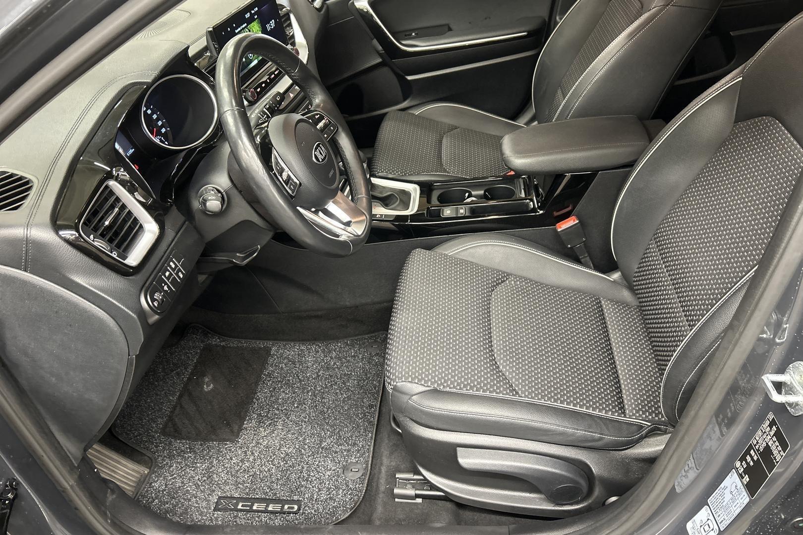 KIA XCeed 9