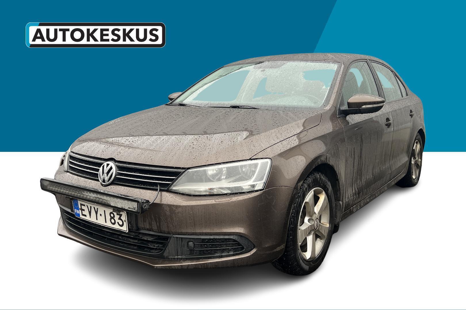 VOLKSWAGEN Jetta 2012