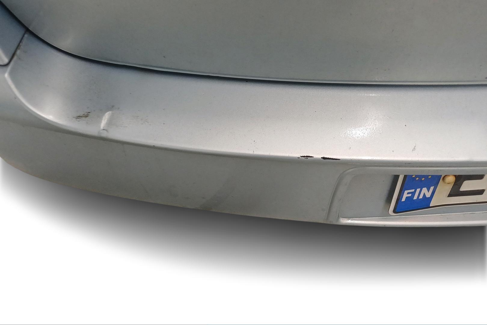 MITSUBISHI Colt 2004