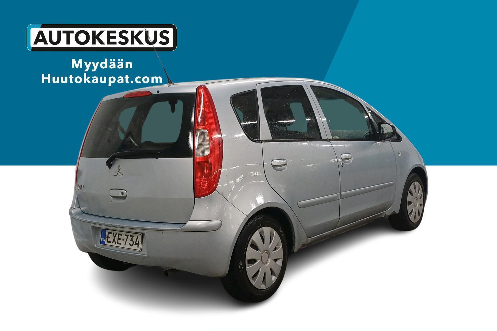 MITSUBISHI Colt 2004