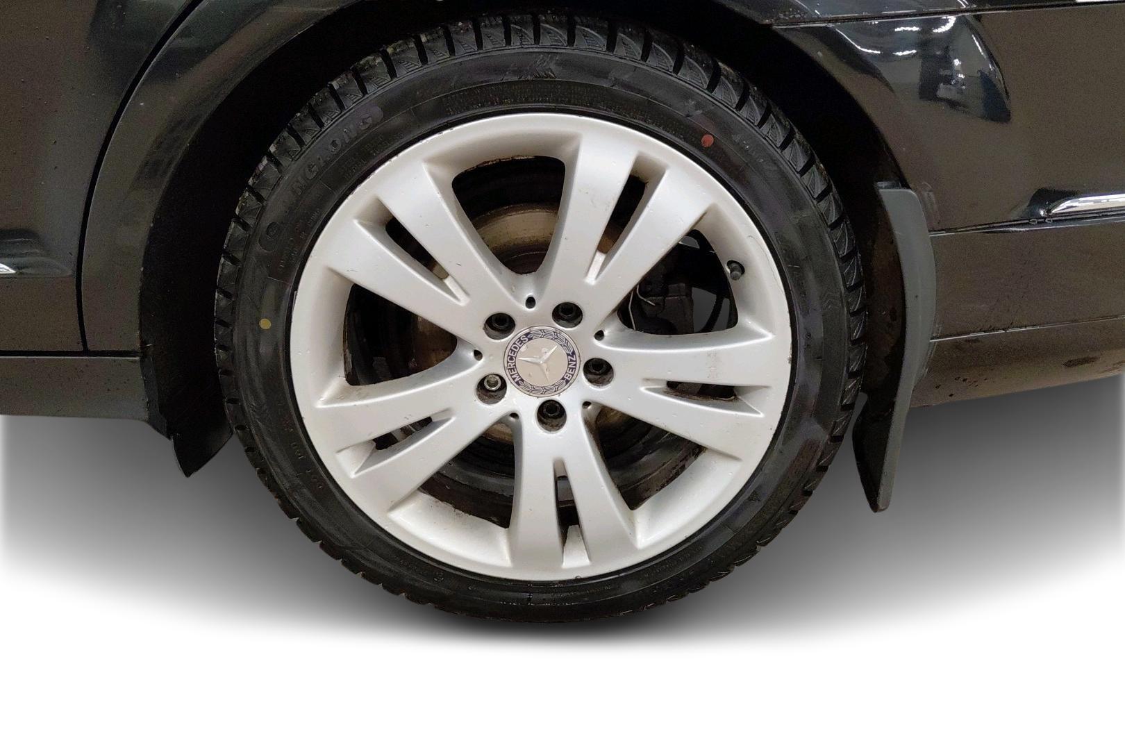 MERCEDES-BENZ C 2009