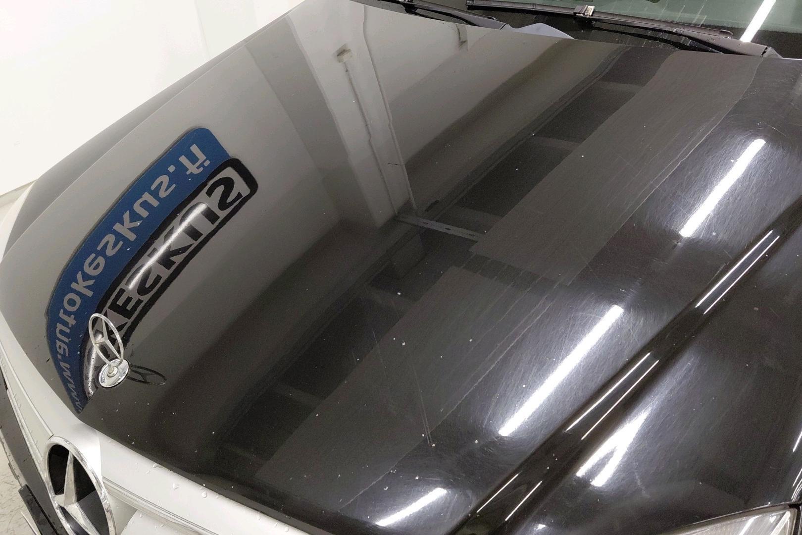 MERCEDES-BENZ C 2009