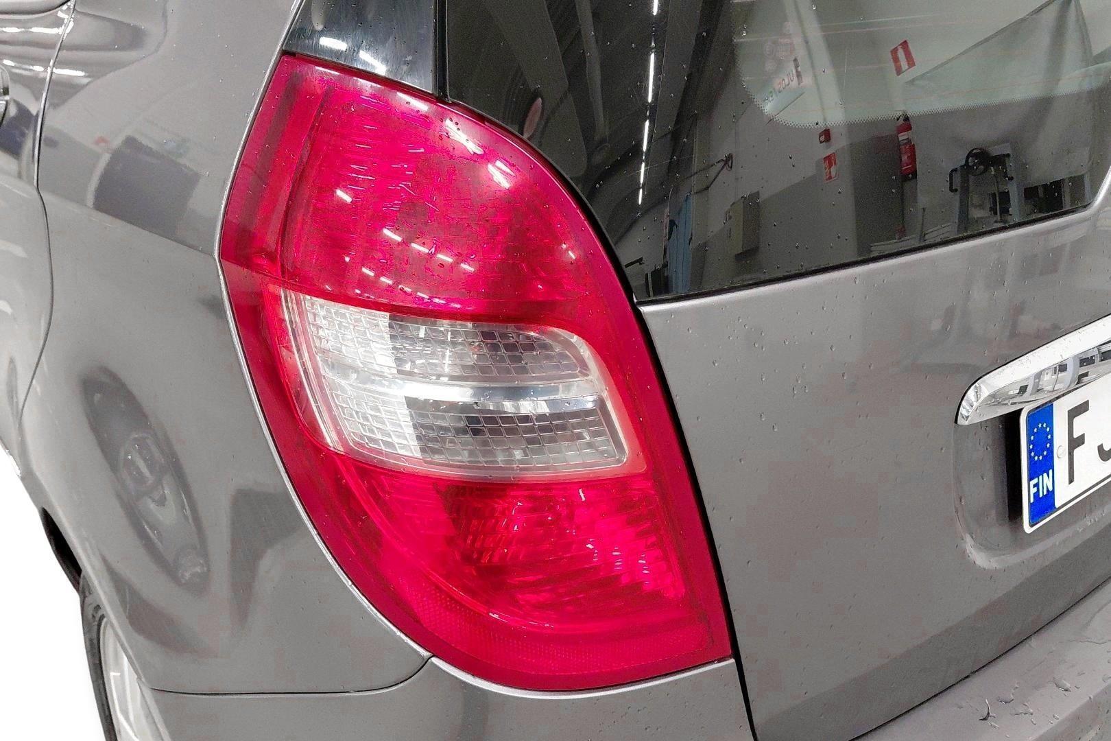 MERCEDES-BENZ A 2009