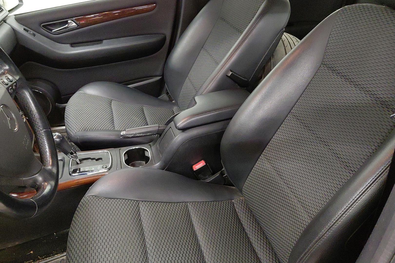 MERCEDES-BENZ A 2009