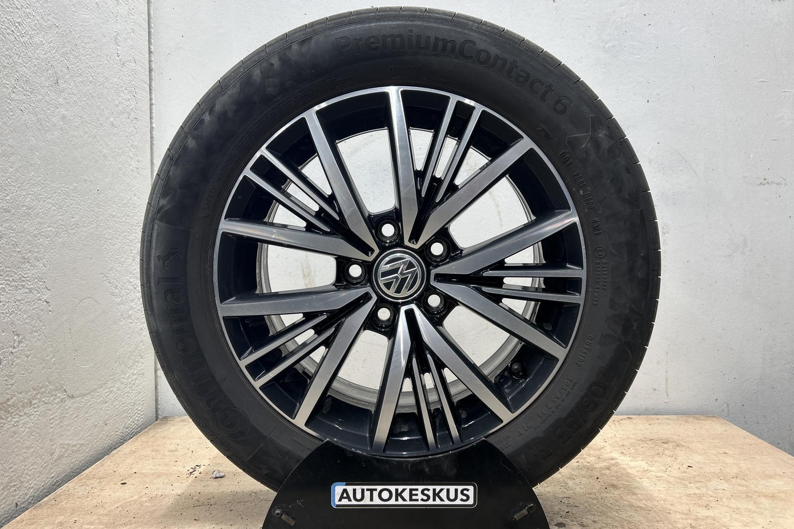 VOLKSWAGEN Golf Sportsvan 2016