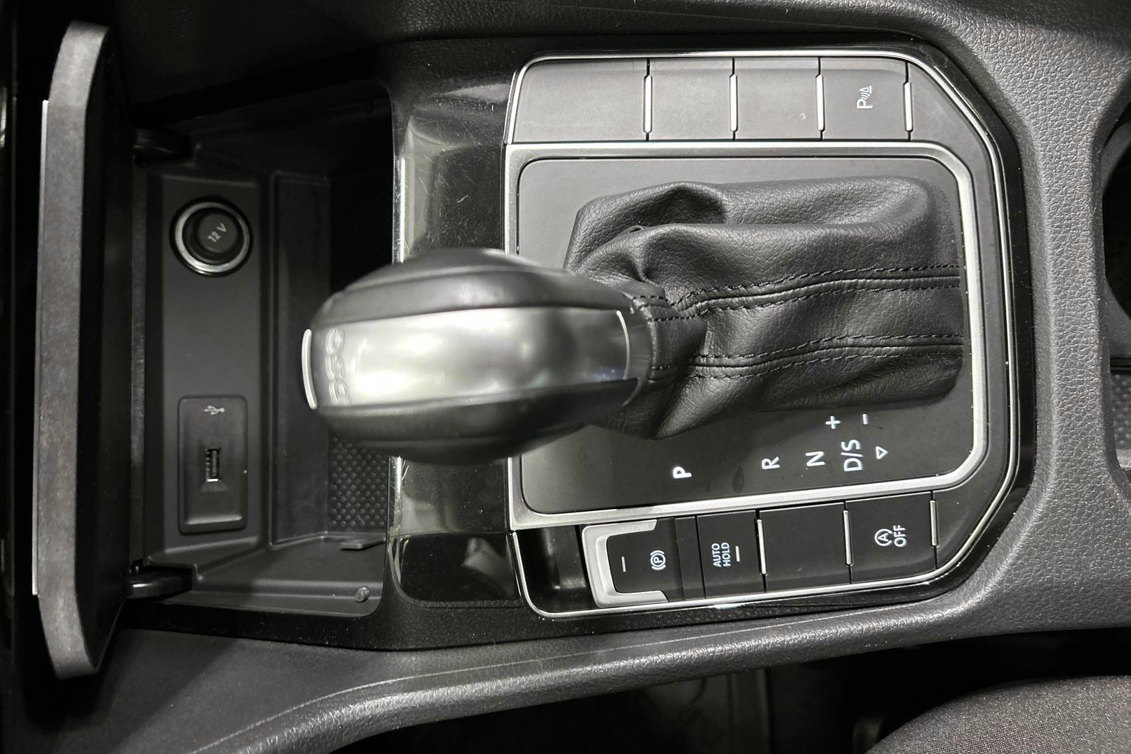 VOLKSWAGEN Golf Sportsvan 2016