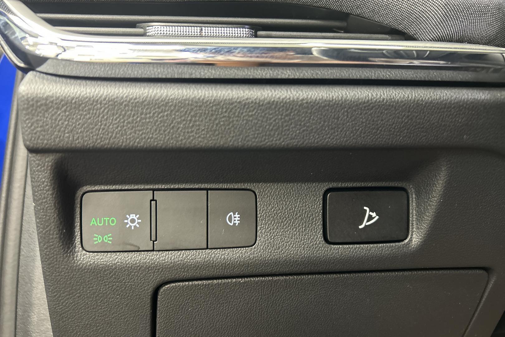 SKODA Enyaq 2023