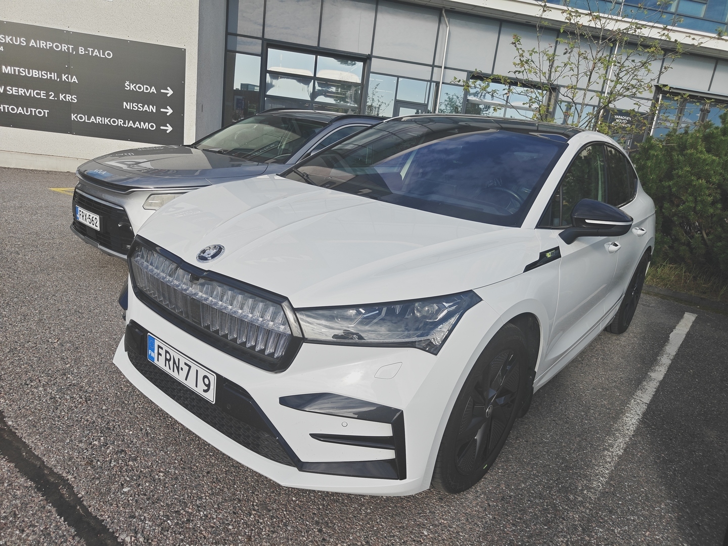 SKODA Enyaq 2023