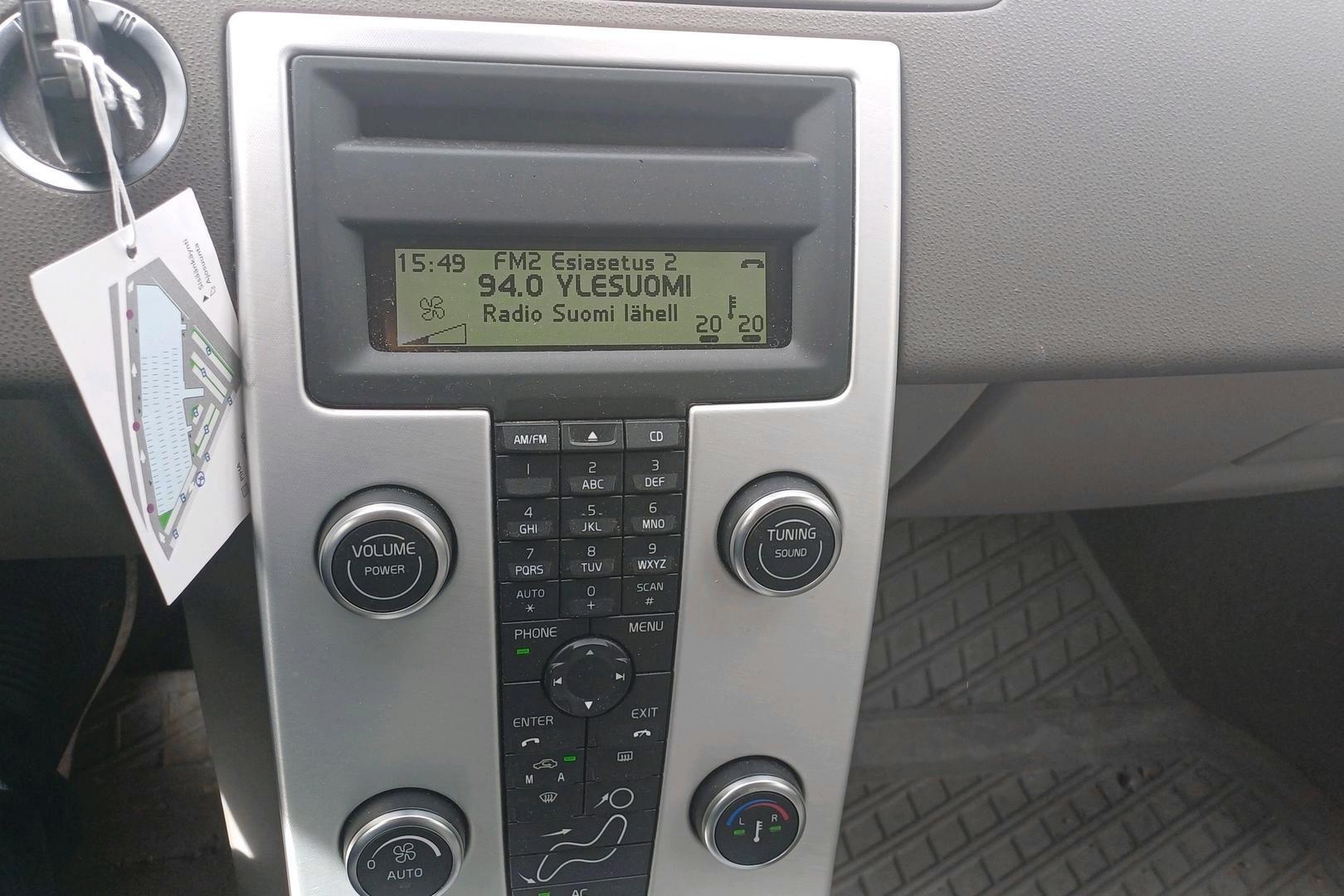 VOLVO V50 2011