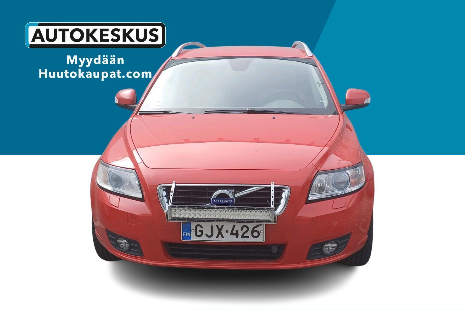 VOLVO V50 2011