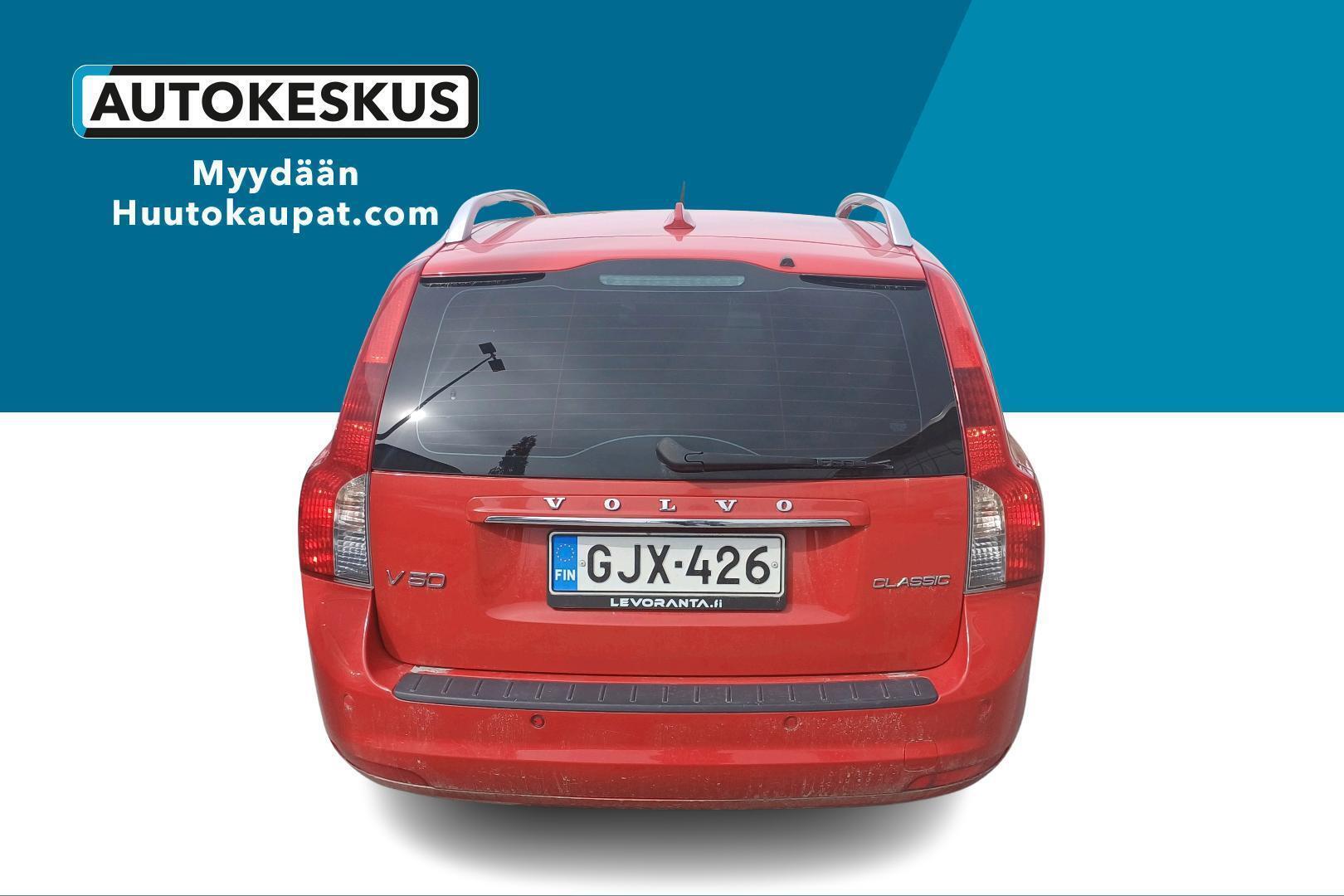 VOLVO V50 2011