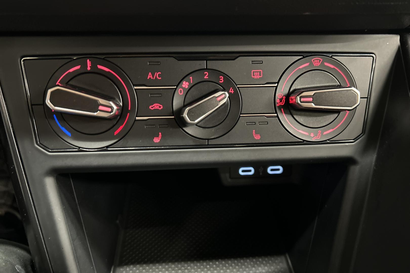 VOLKSWAGEN Polo 2020