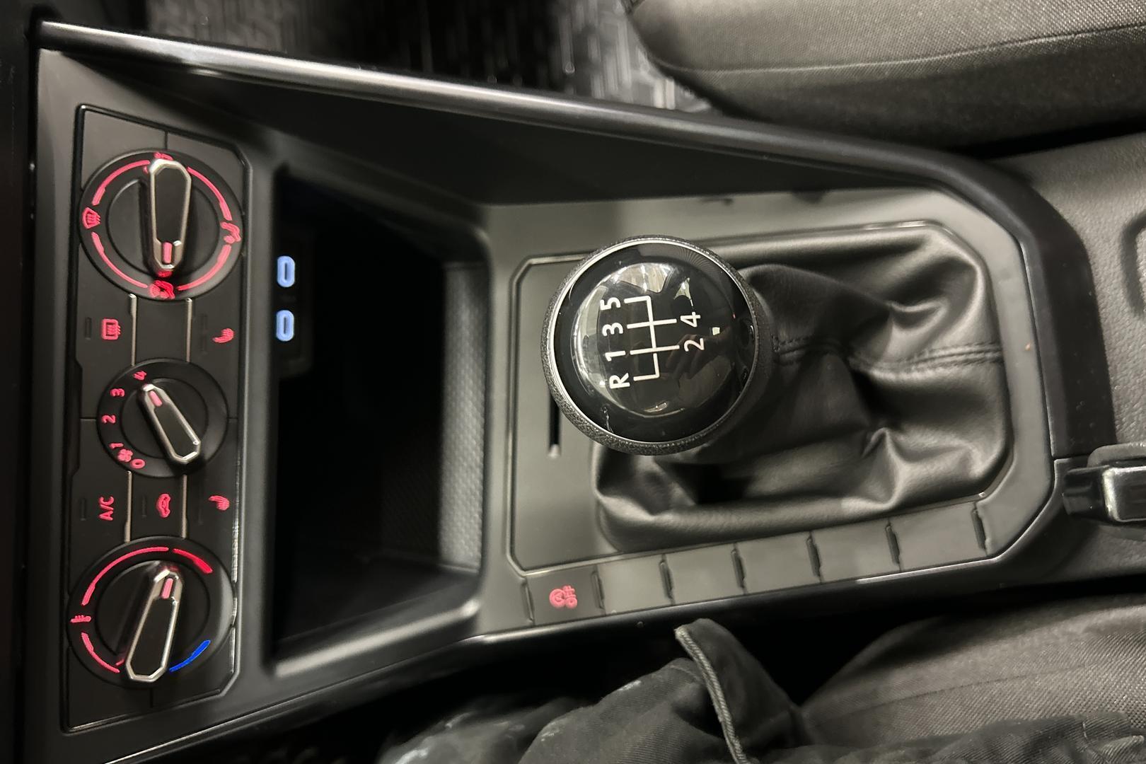 VOLKSWAGEN Polo 2020