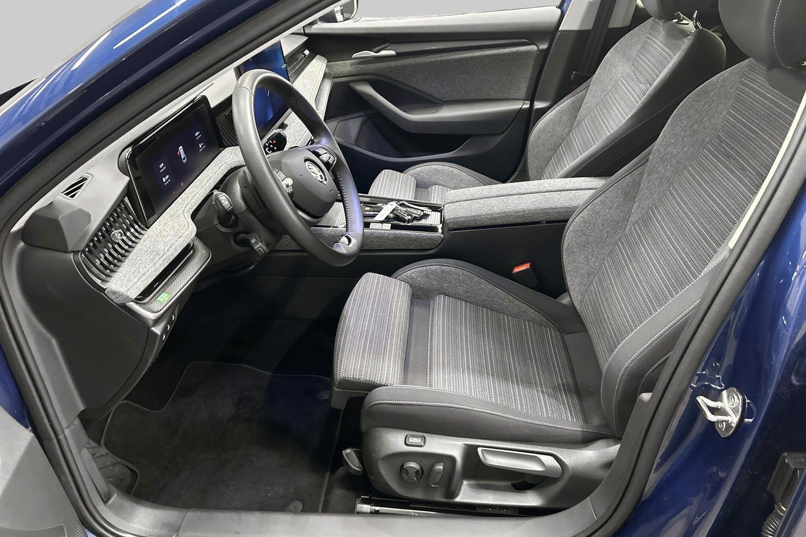SKODA Superb 9