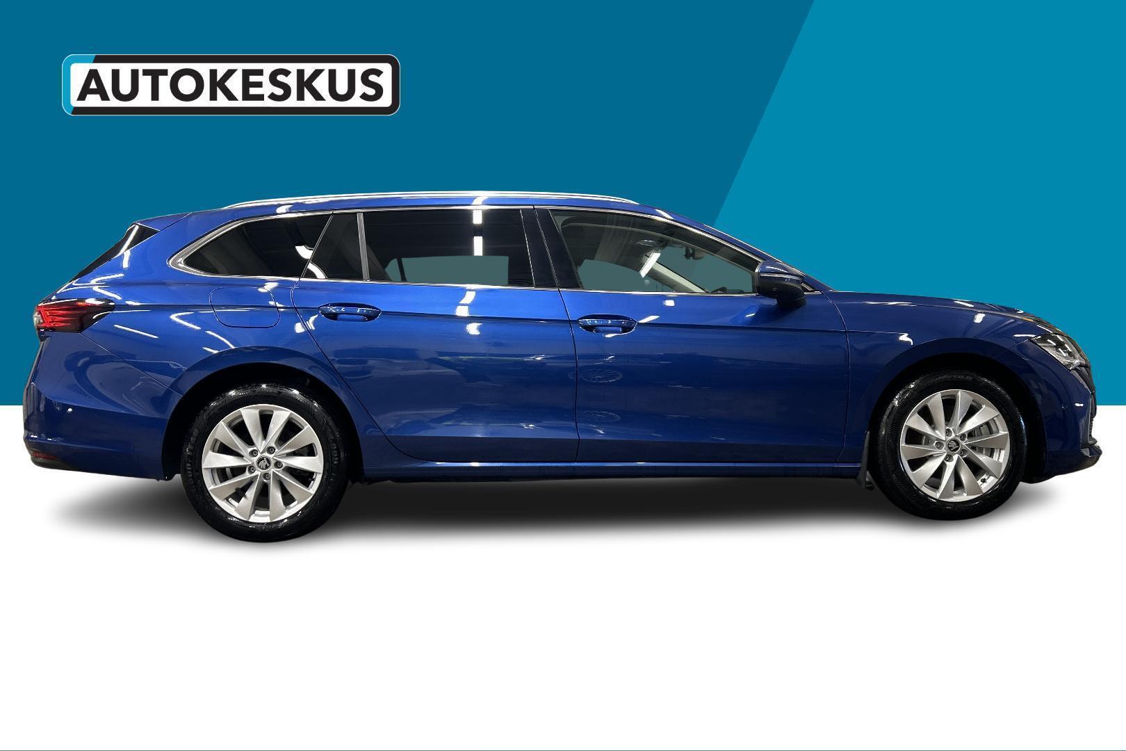 SKODA Superb 2025