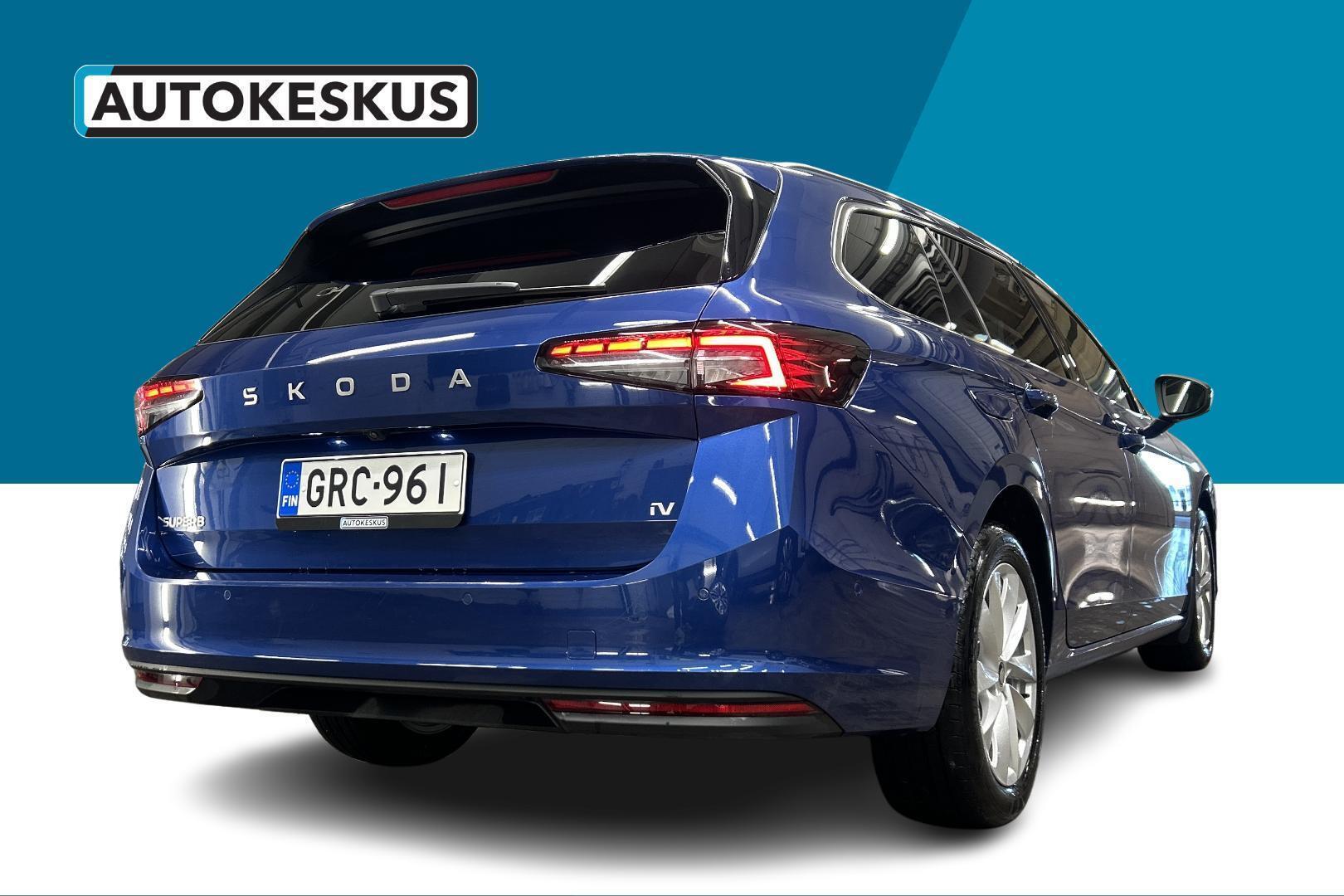 SKODA Superb 2025