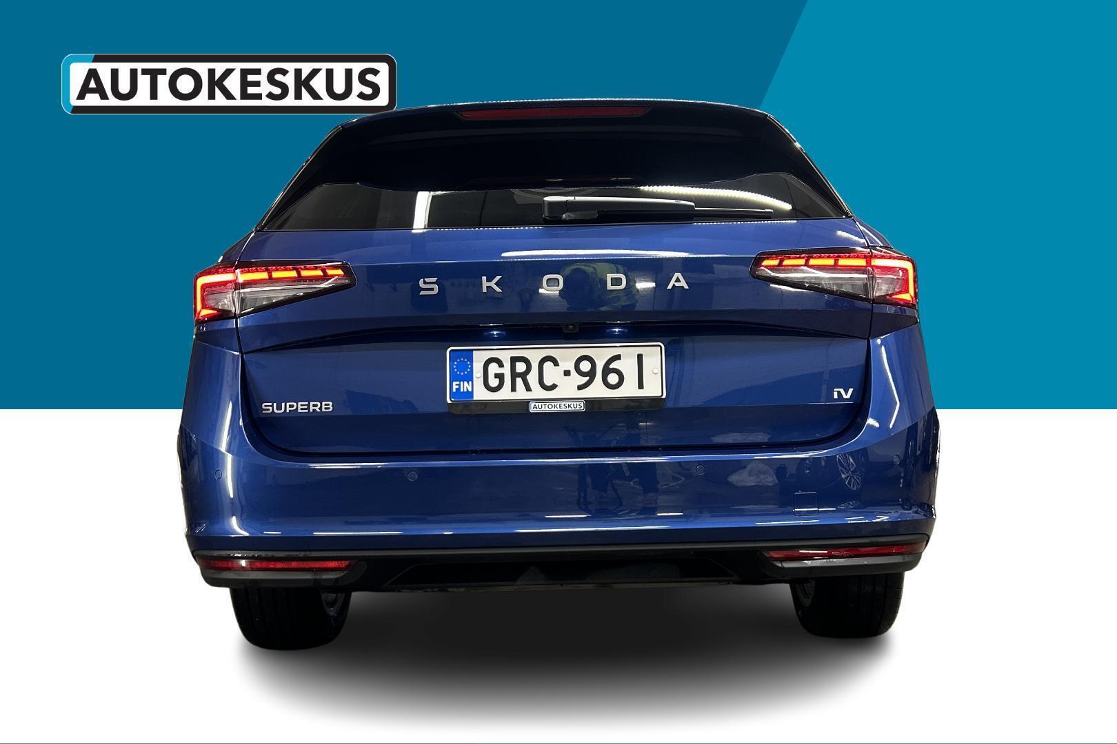 SKODA Superb 2025
