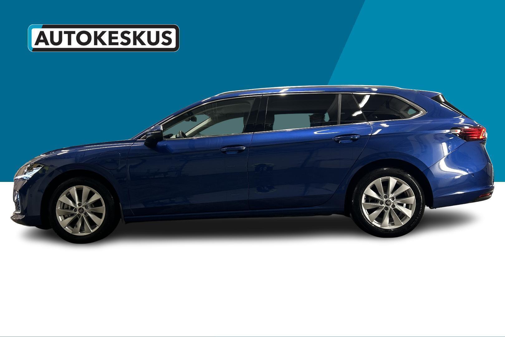 SKODA Superb 2025