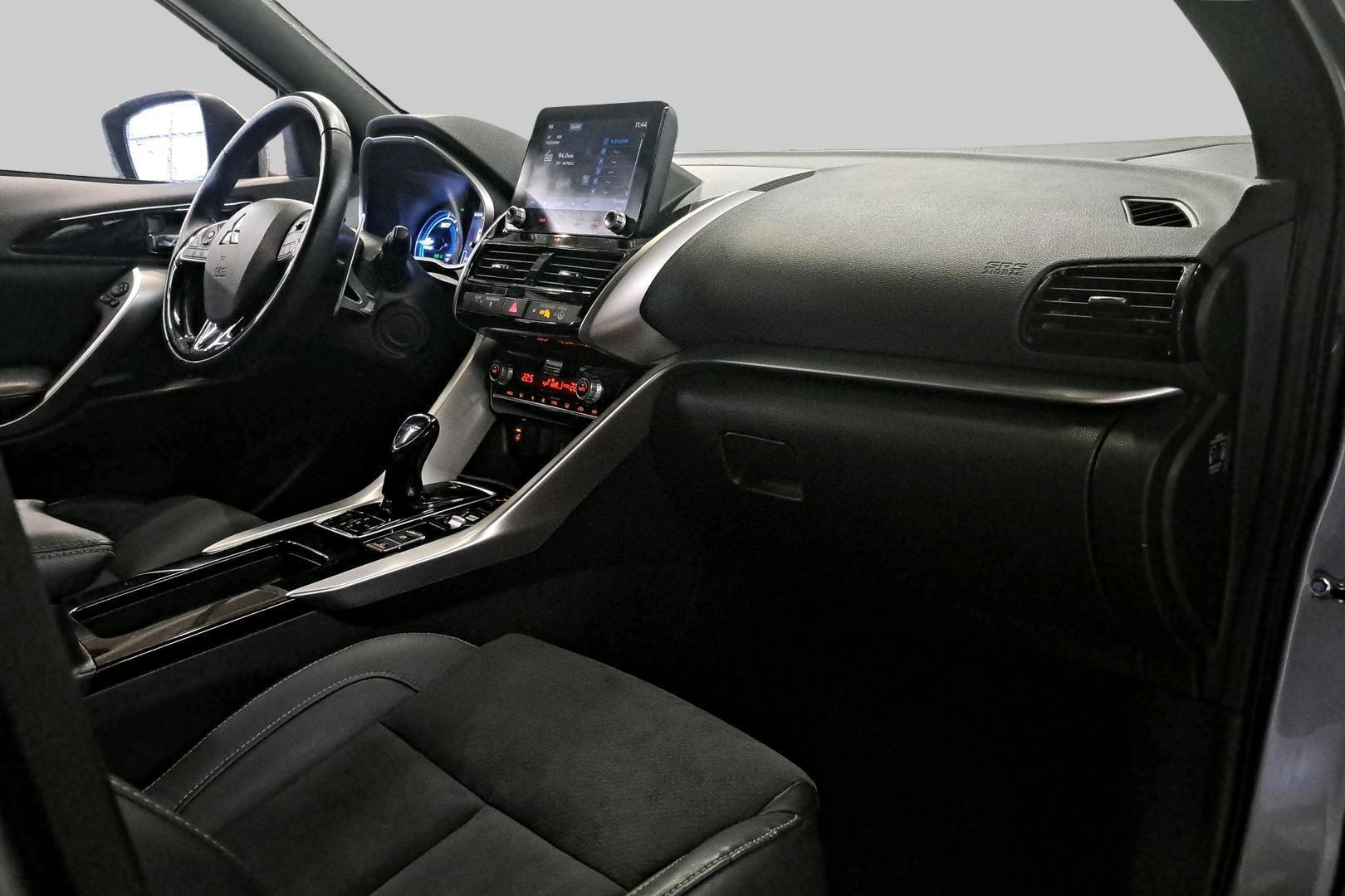 MITSUBISHI ECLIPSE CROSS 2021