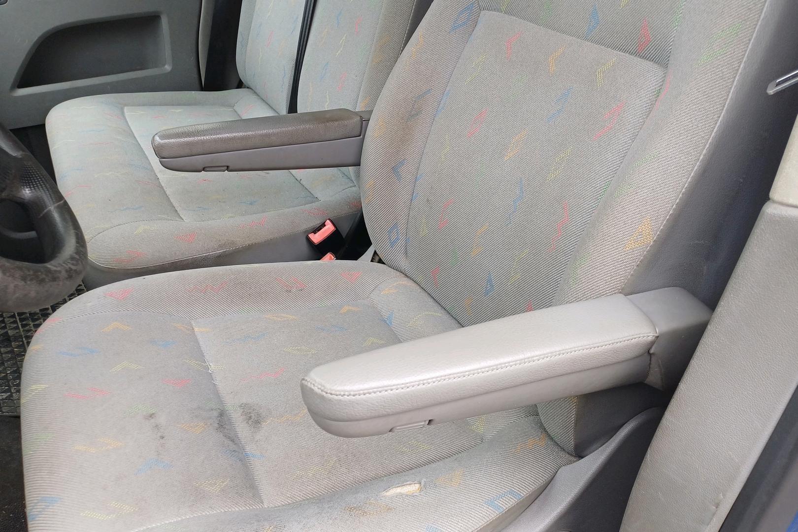 VOLKSWAGEN Transporter 2007