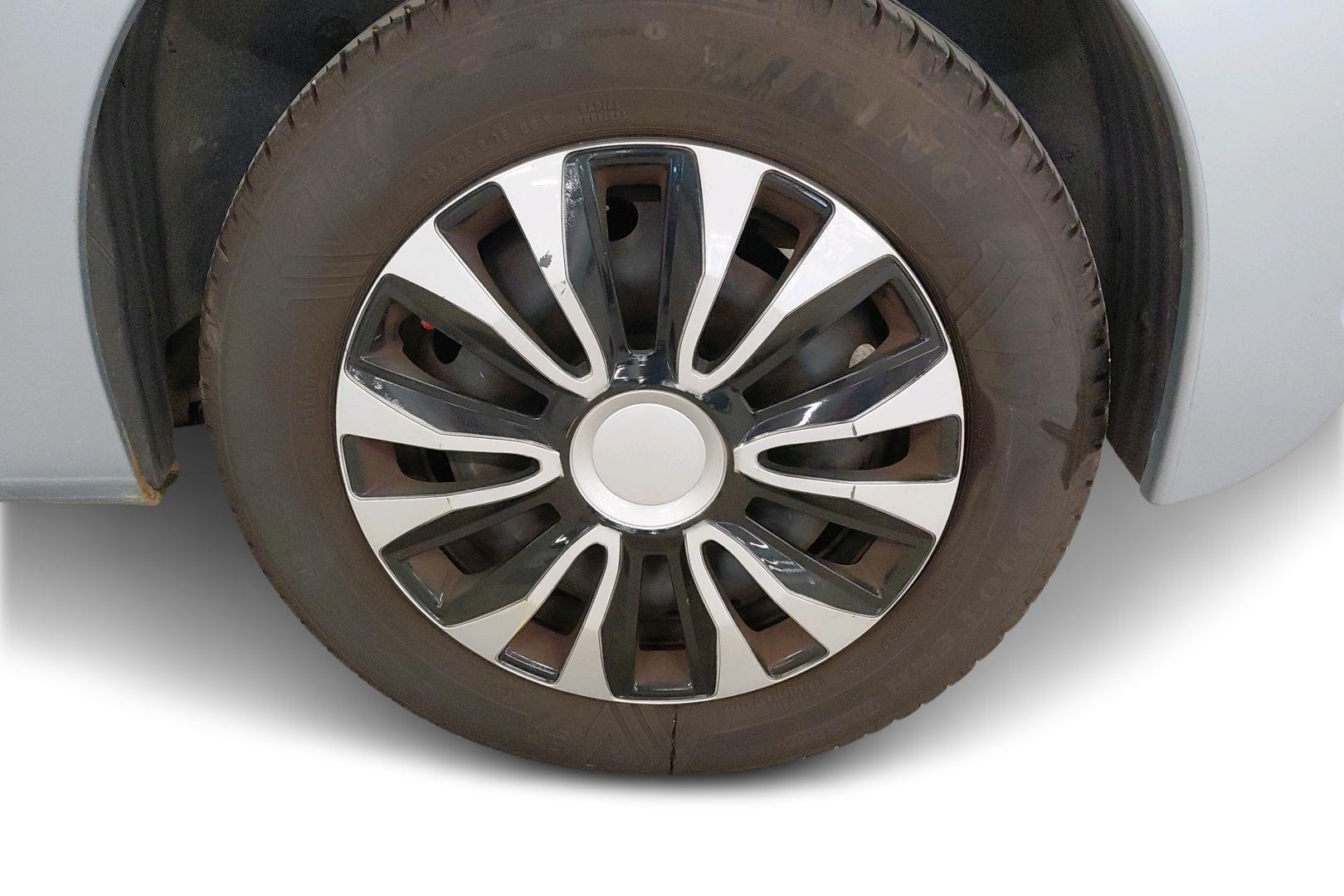 PEUGEOT 207 2011