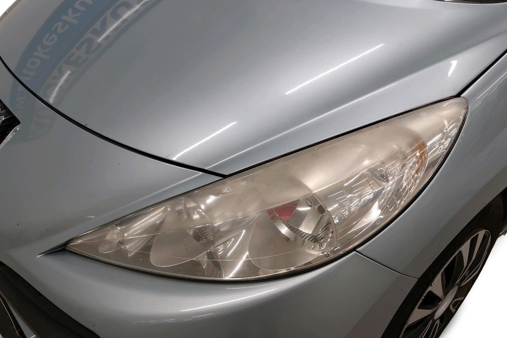 PEUGEOT 207 2011