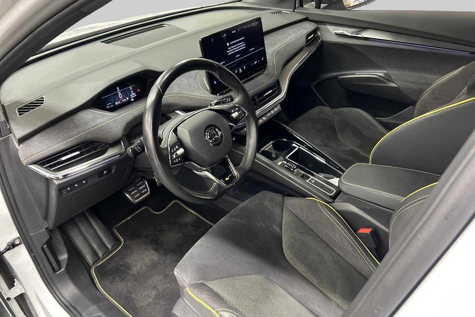 SKODA Enyaq 2024