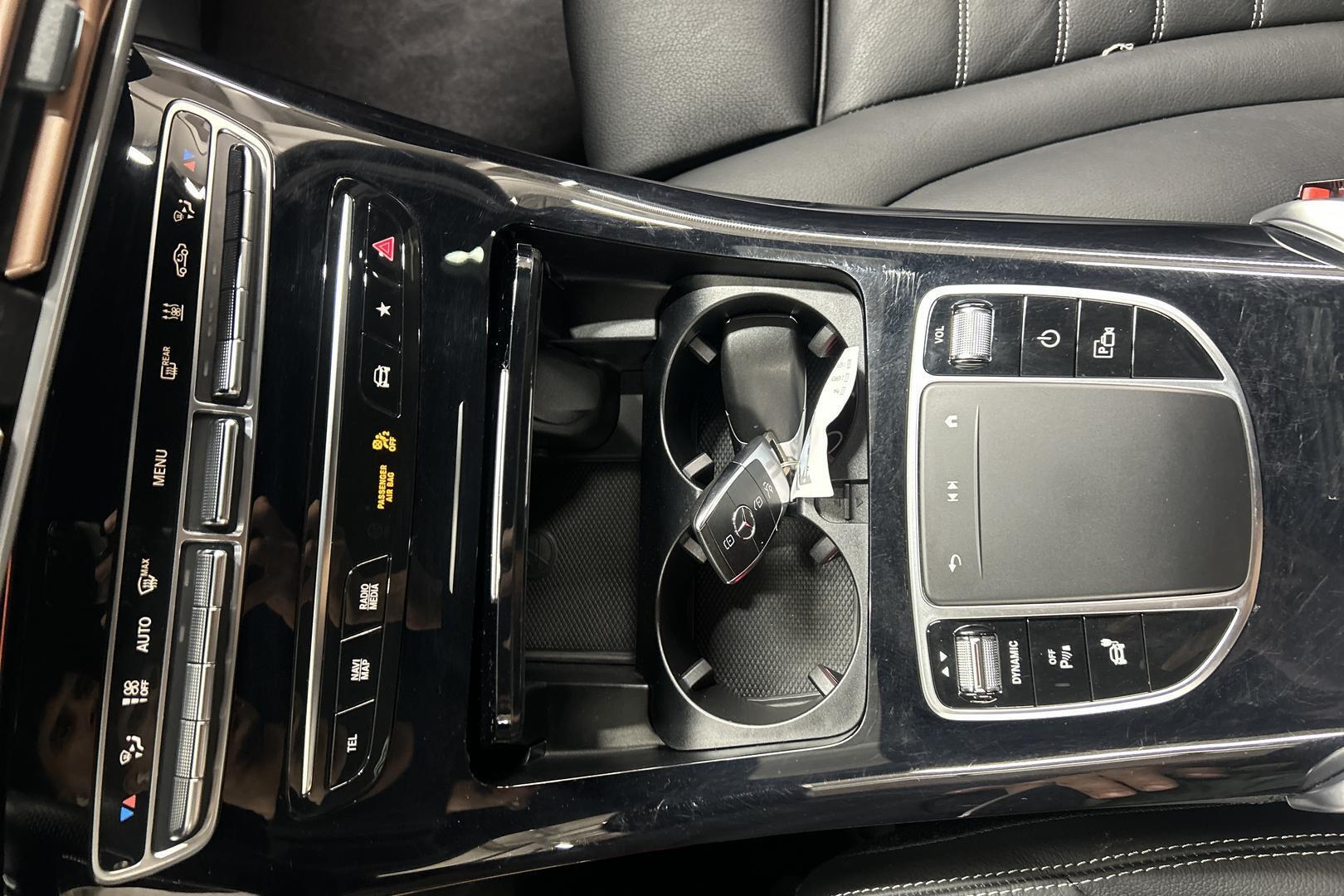 MERCEDES-BENZ EQC 16