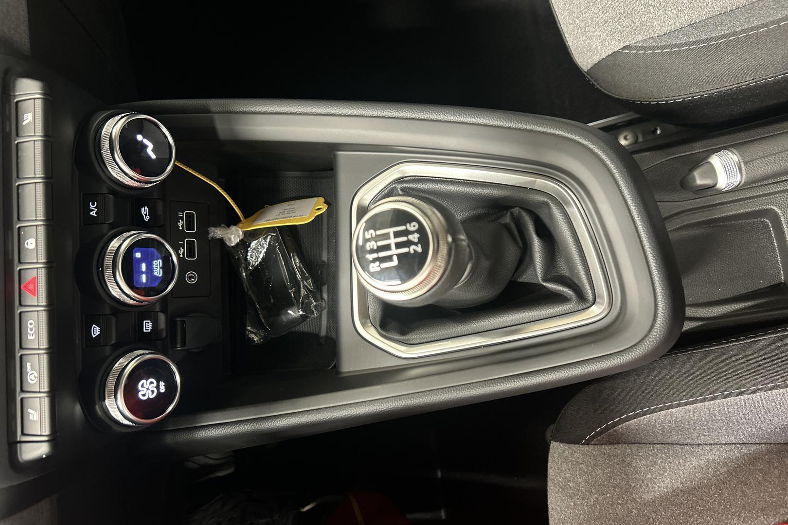 MITSUBISHI Colt 2026