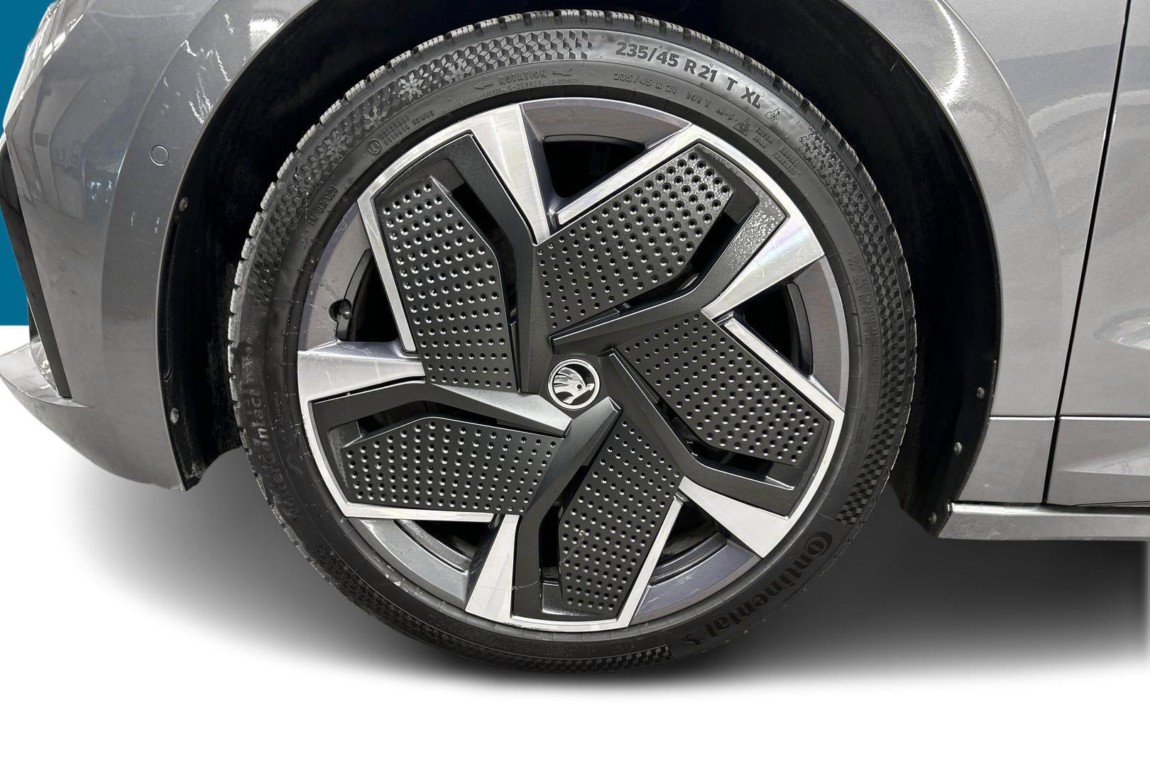 SKODA Enyaq 2022