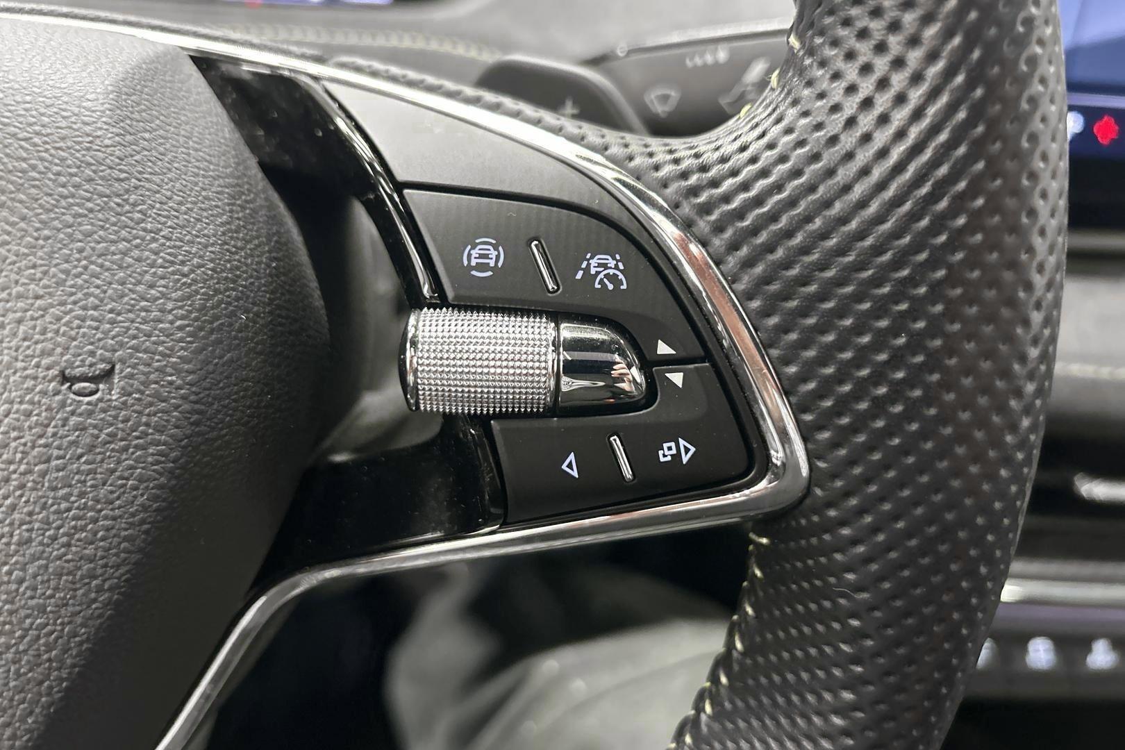 SKODA Enyaq 2022