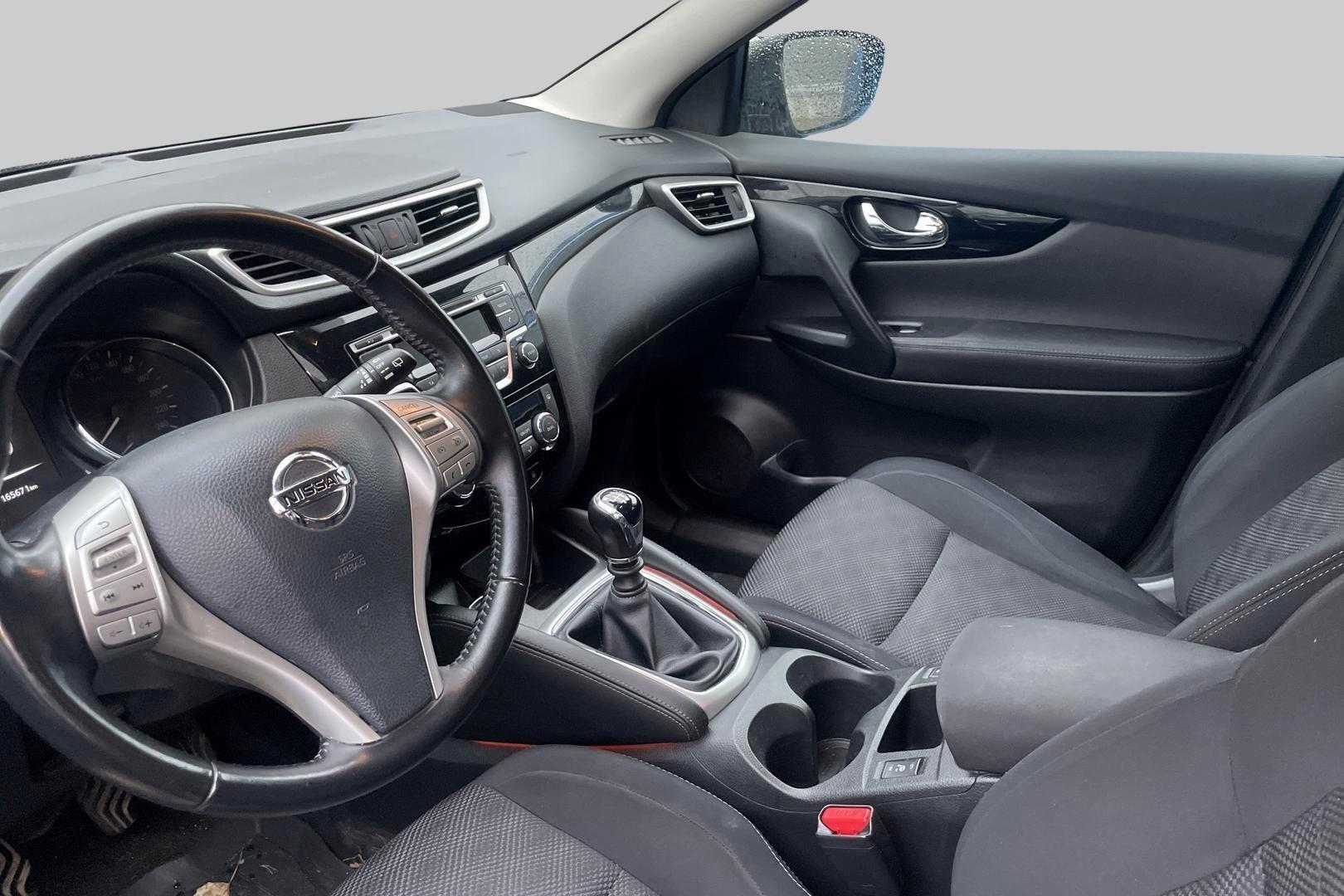 NISSAN Qashqai 2016