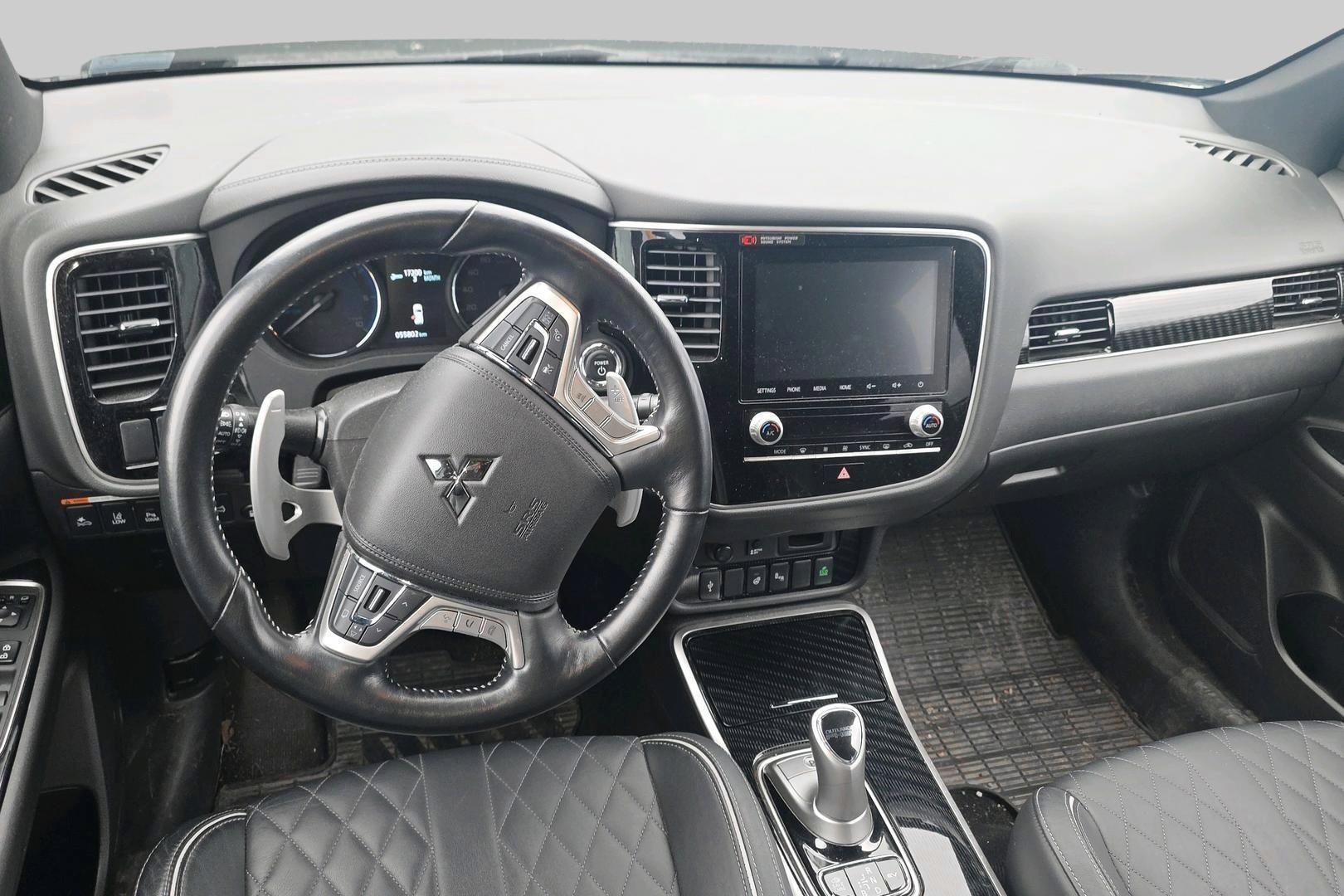 MITSUBISHI Outlander PHEV 2021