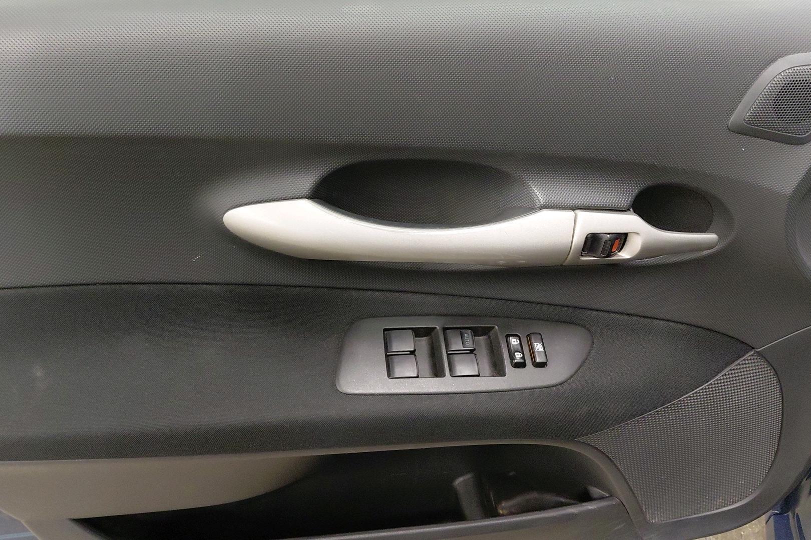 TOYOTA Auris 2008