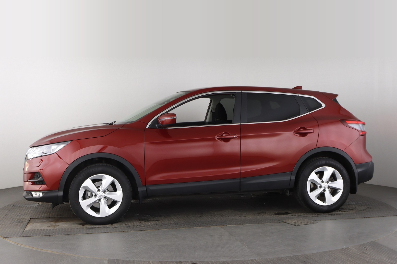 NISSAN Qashqai 2017
