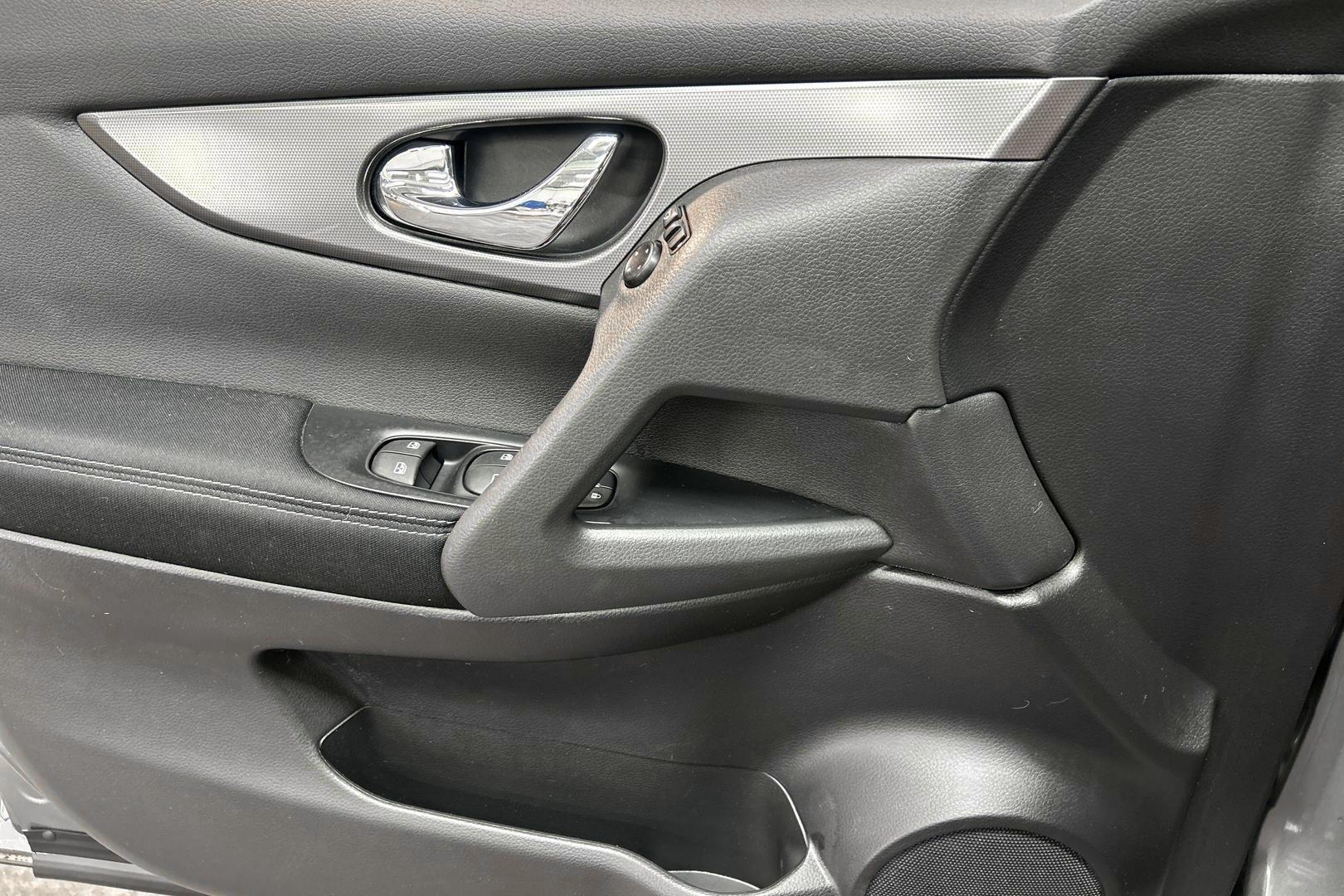 NISSAN Qashqai 2018