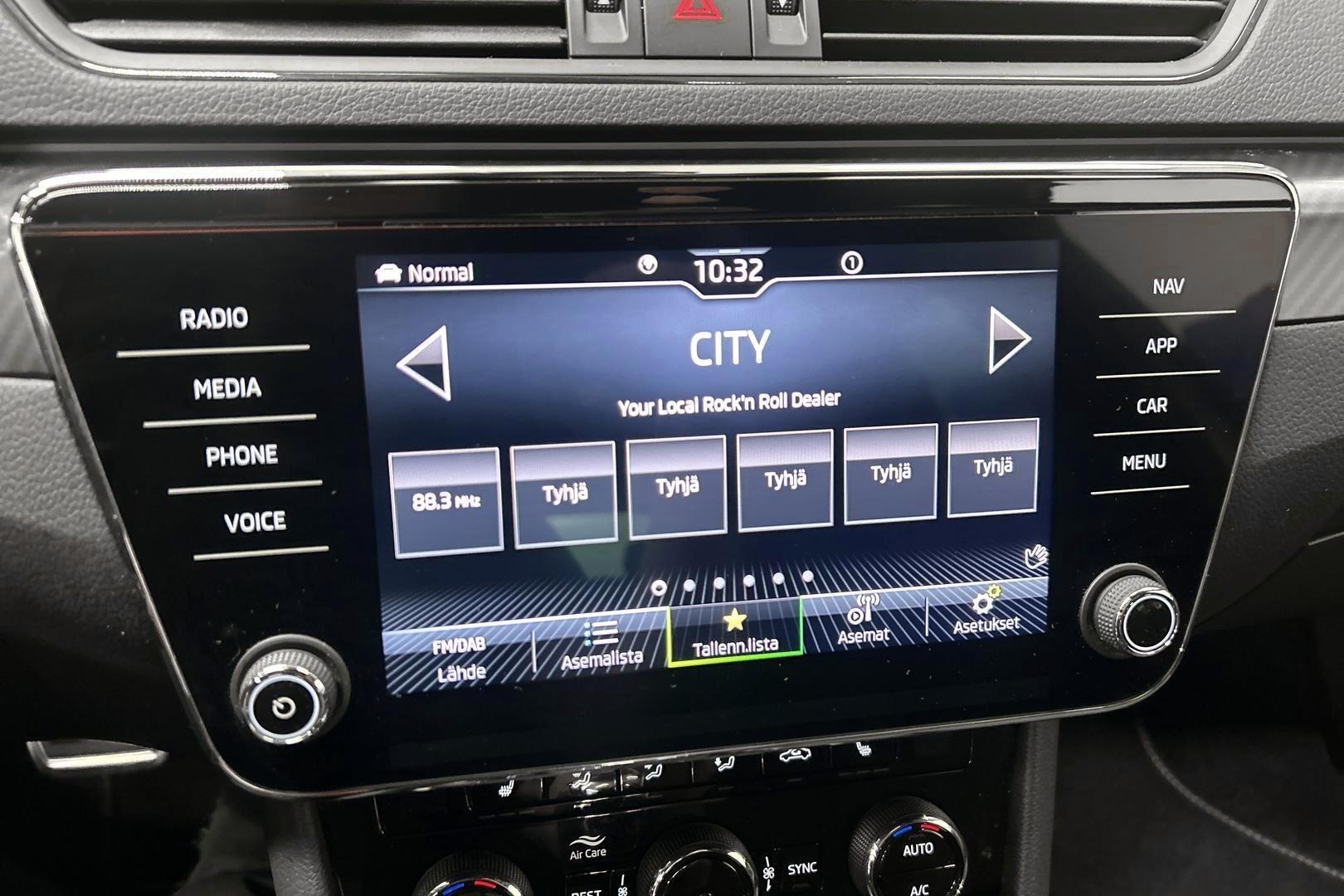 SKODA Superb 15