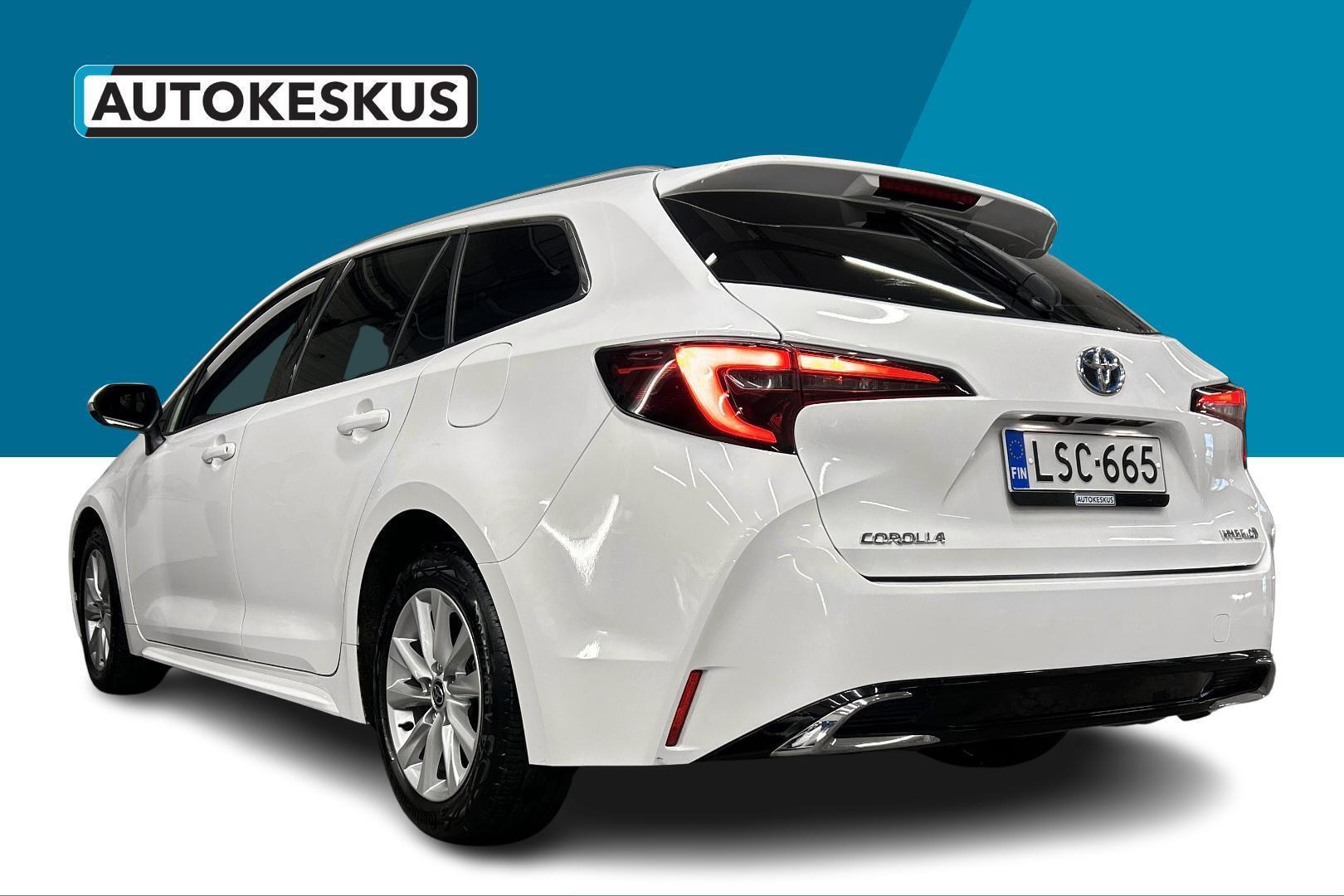 TOYOTA Corolla 2023
