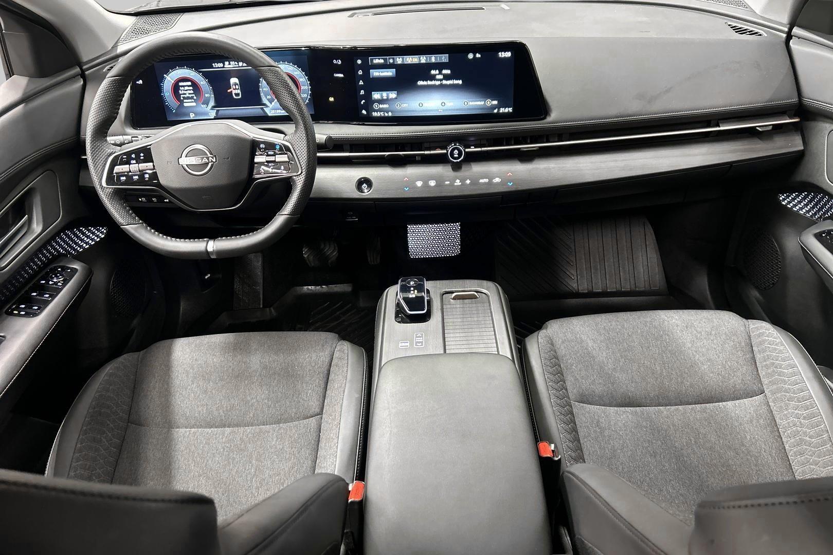 NISSAN Ariya 2025