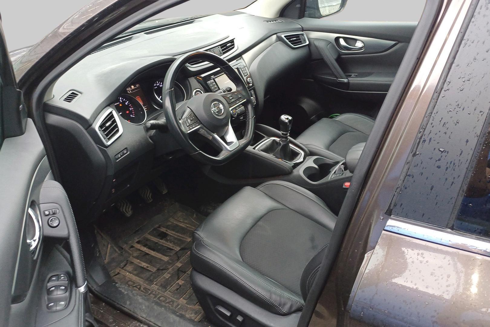 NISSAN Qashqai 2017