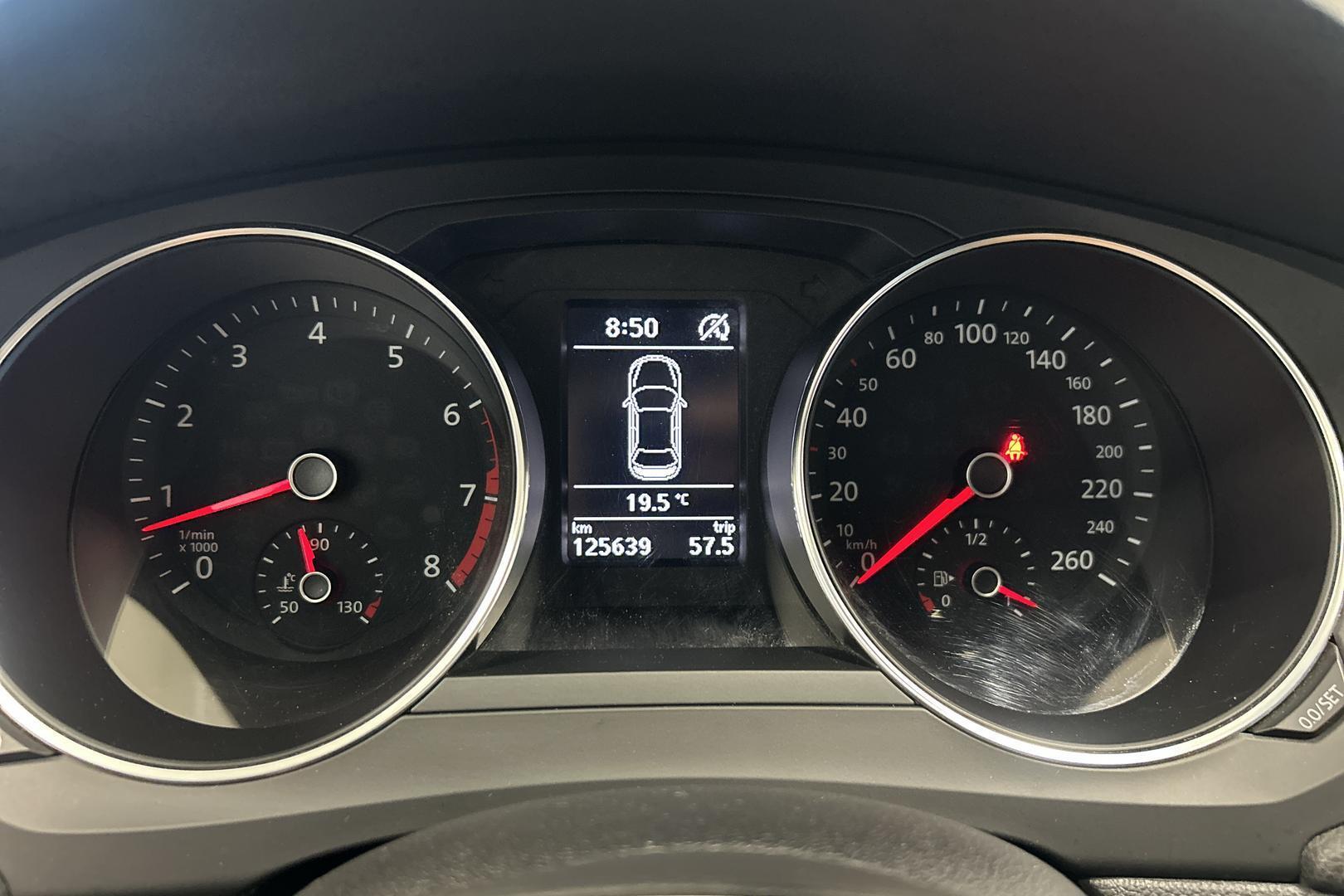 VOLKSWAGEN Jetta 14