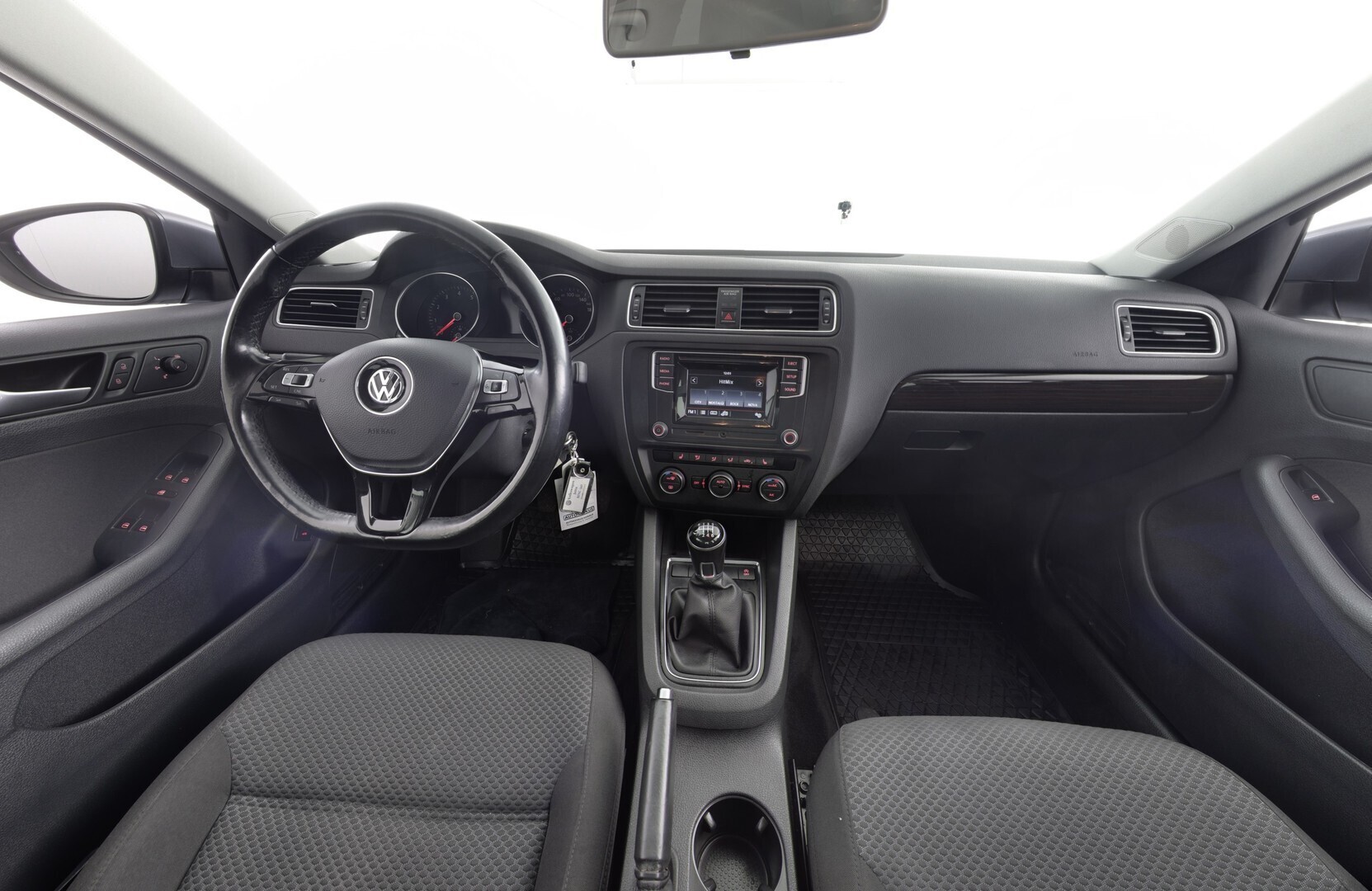 VOLKSWAGEN Jetta 2017