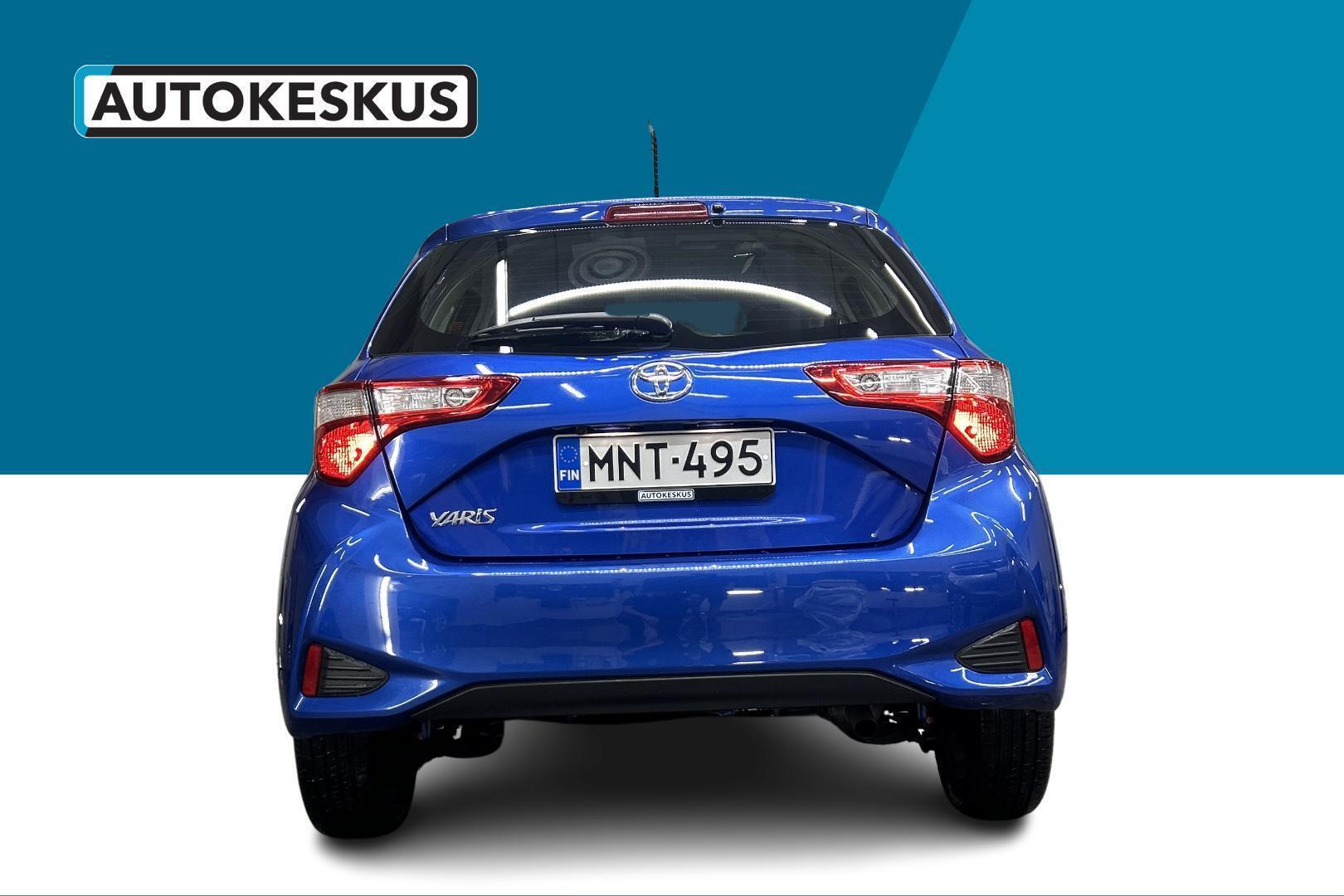 TOYOTA Yaris 2018