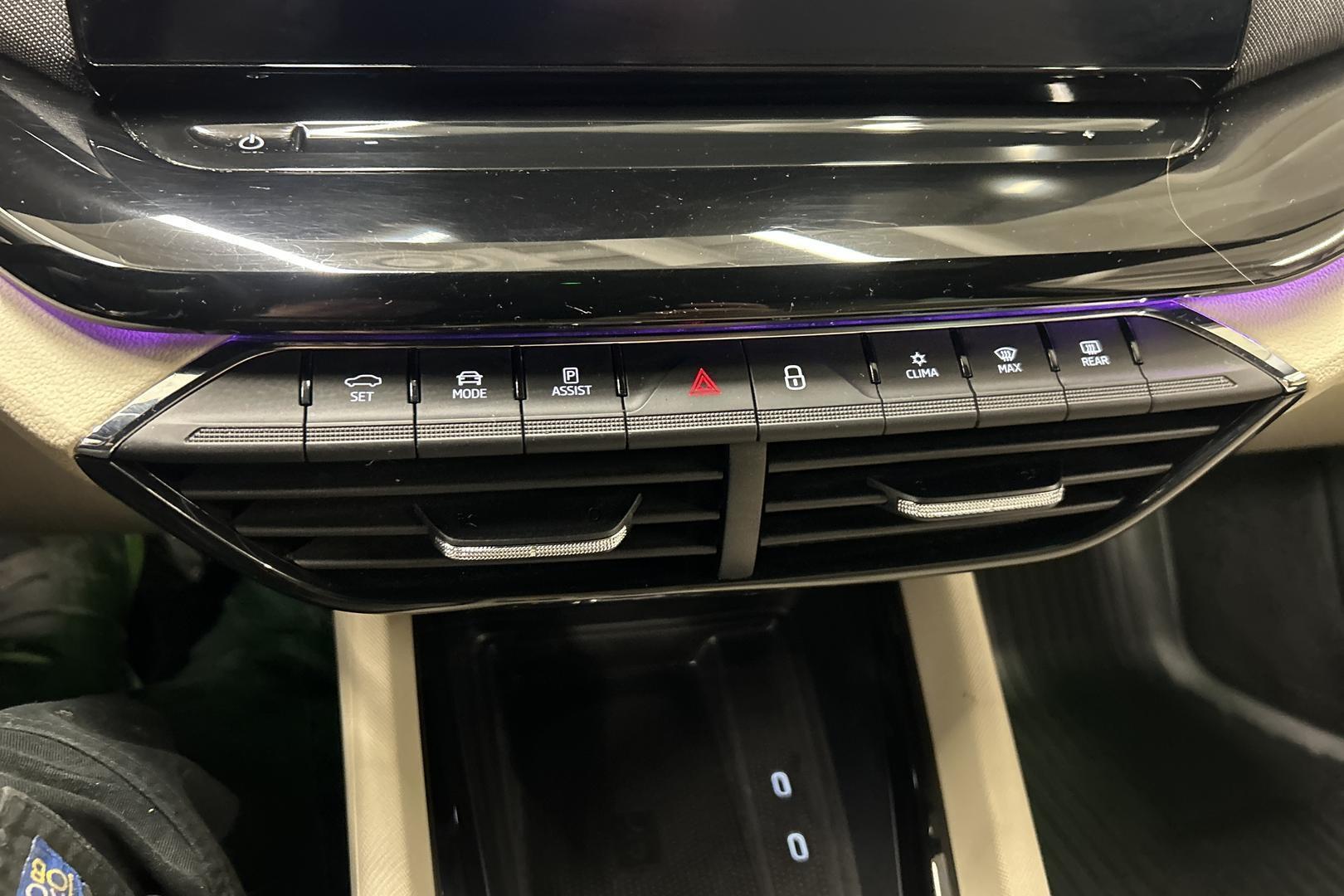 SKODA Octavia 16