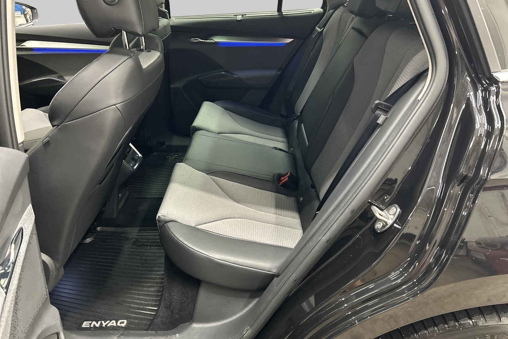 SKODA Enyaq 2024