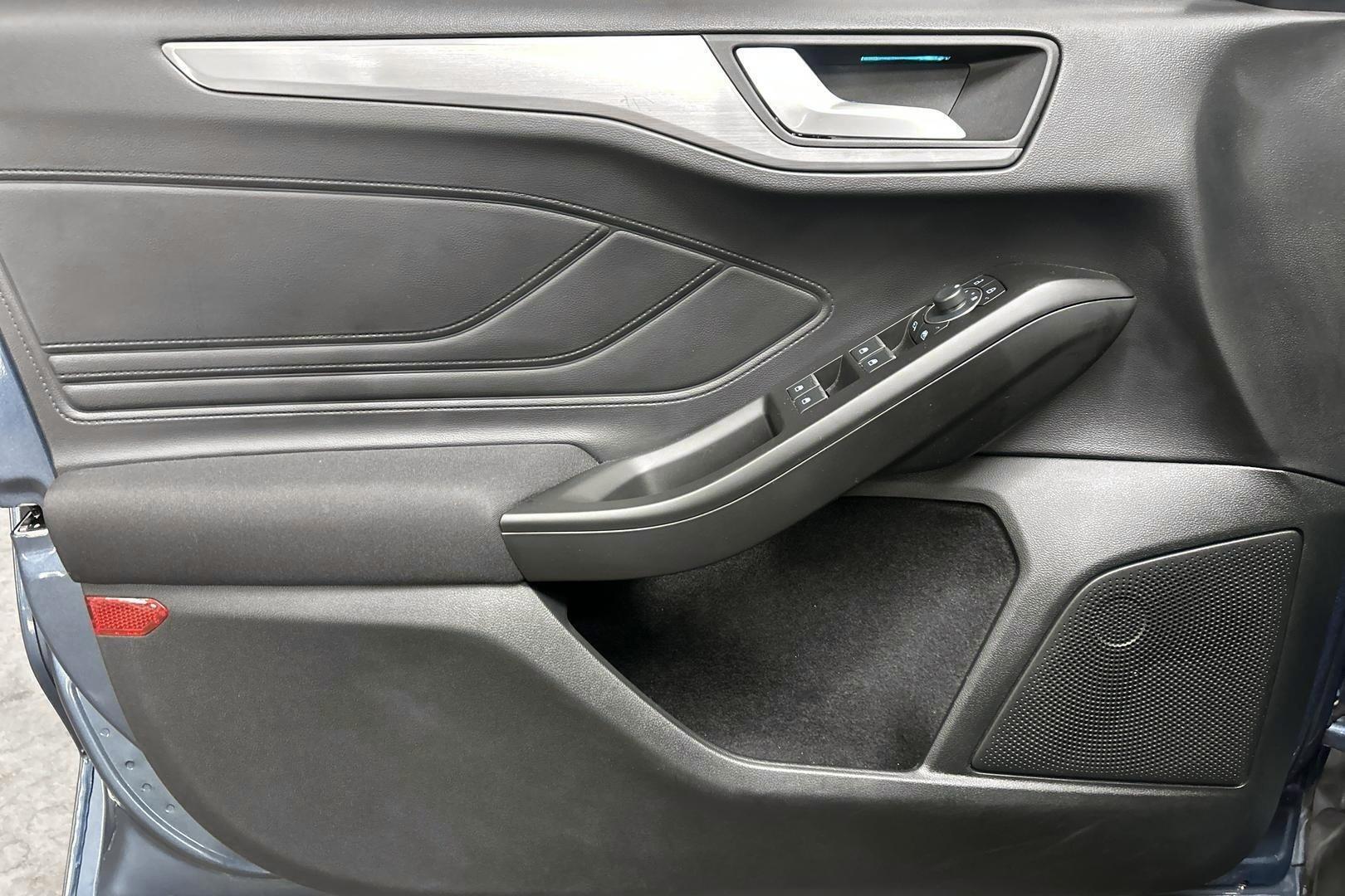 FORD Focus 14