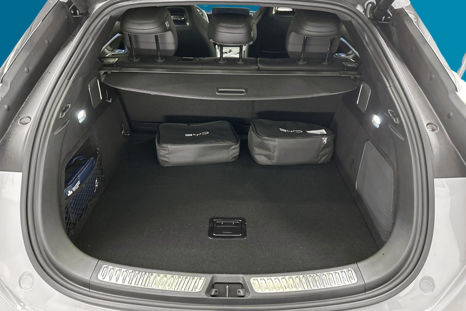 BYD Sealion 7 12