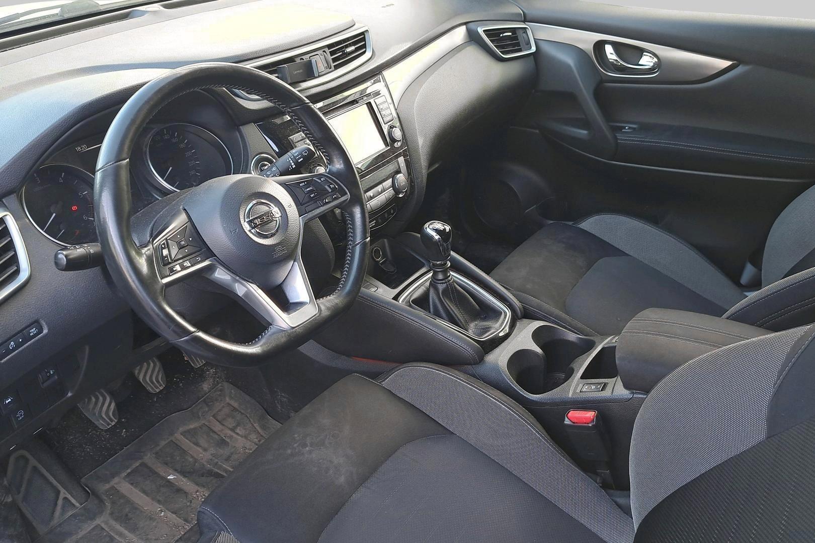 NISSAN Qashqai 2018