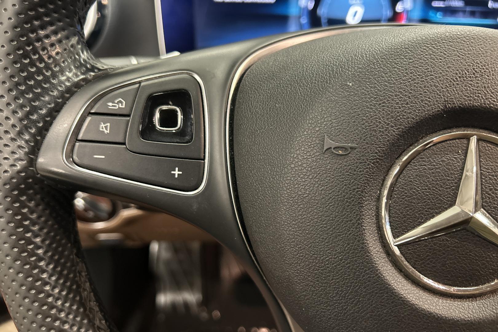 MERCEDES-BENZ E 18