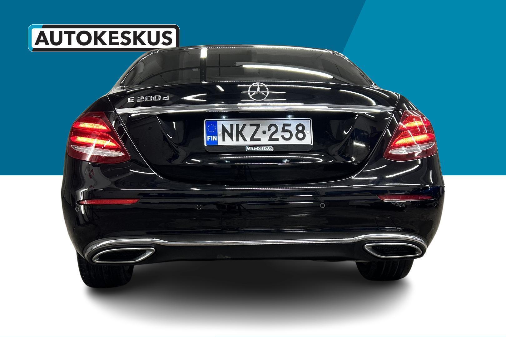 MERCEDES-BENZ E 6